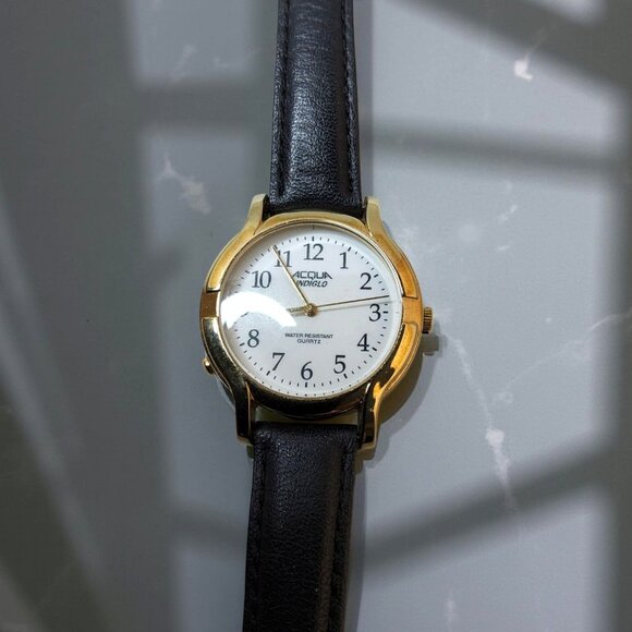 Vintage Womens Acqua Indiglo Quartz Water Resistant Adjustable Leather Band Watc - Picture 1 of 6